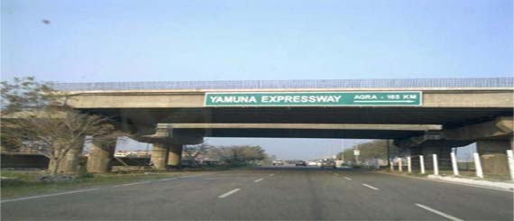 Yamuna Expressway went toll-free for six days till Independence Day 2013