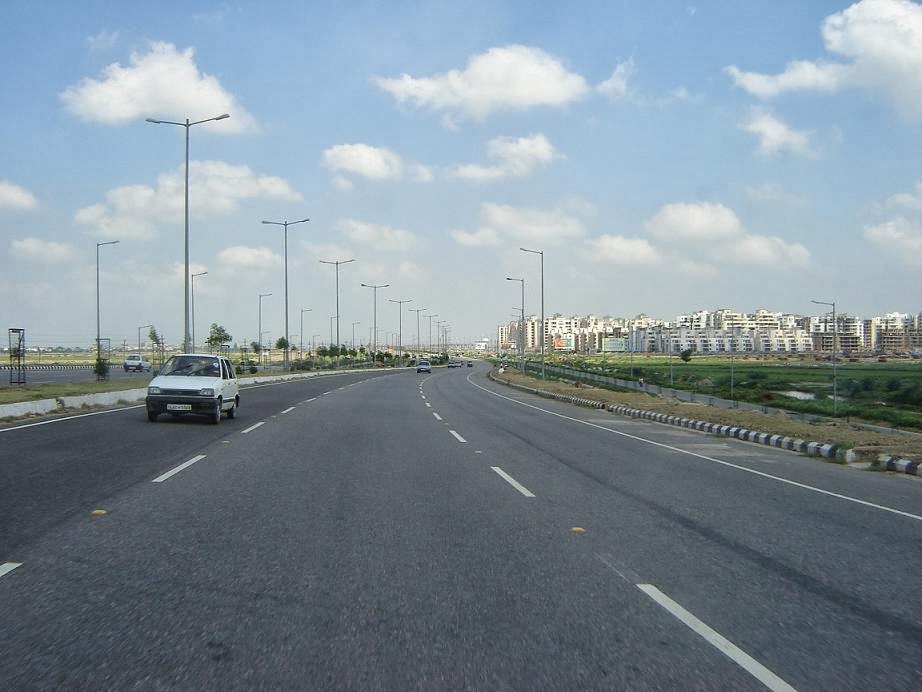 Noida-Greater Noida Expressway